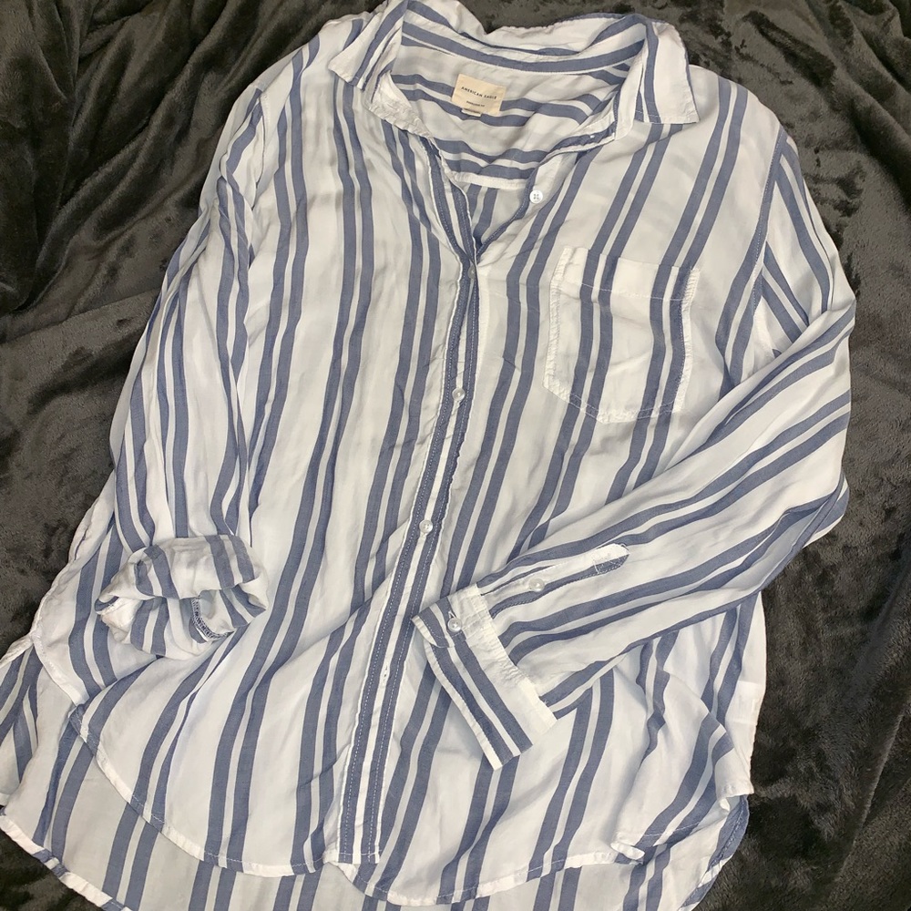 American Eagle shirt